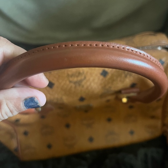 Mcm crossbody and wallet combo in pristine condition no callouts!!!!! - Picture 2 of 16